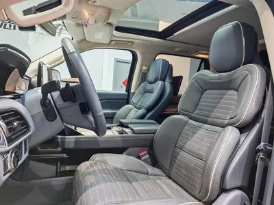 Lincoln Navigator