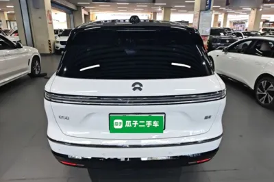 Nio ES8