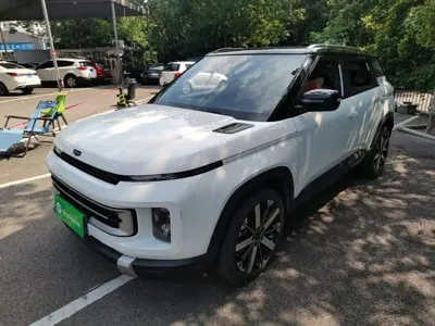 Geely ICON