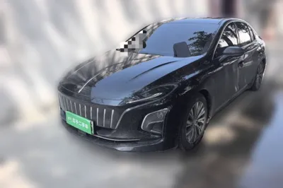 Hongqi E-QM5