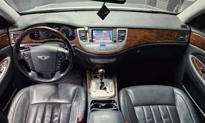 Hyundai Genesis