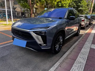 Nio ES8