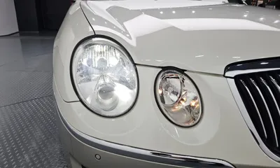 Kia Opirus
