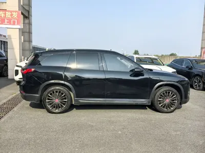Nio ES8