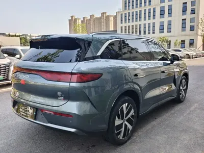 BYD 唐L