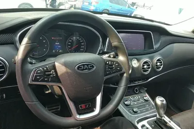 JAC Group Refine S7