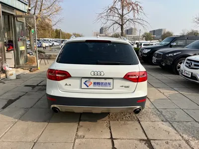 Audi A4 (Import)