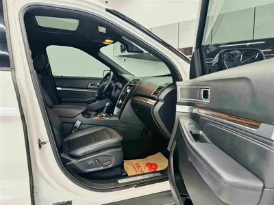 Ford Explorer (Import)