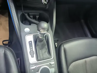 Audi Q2L e-tron