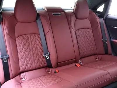 Audi A7L