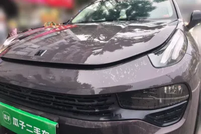 Lynk & Co 02