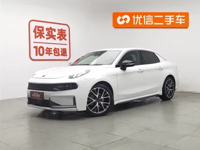 Lynk & Co 03
