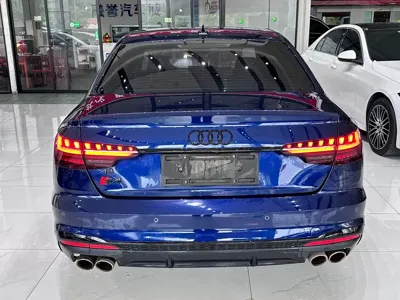 Audi S4
