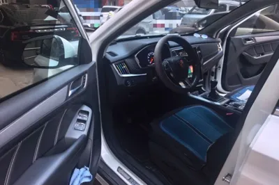 Roewe RX5