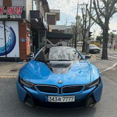 BMW i8