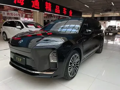 Nio ES8