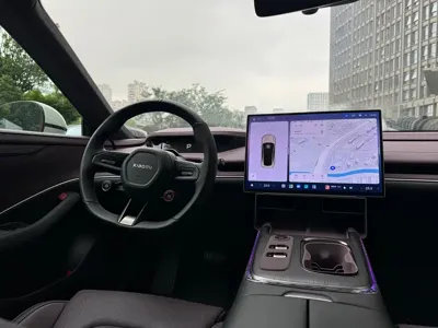 Xiaomi SU7