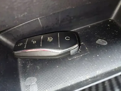 BYD e2