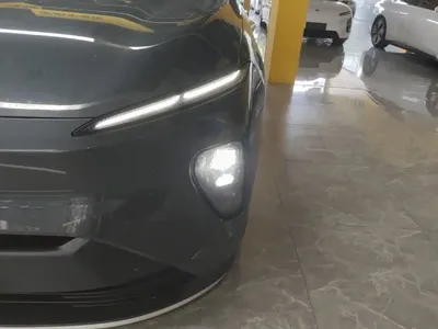 Nio ES8