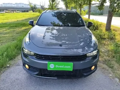 Lynk & Co 02