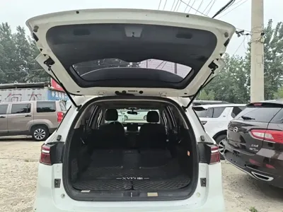 BYD MAX