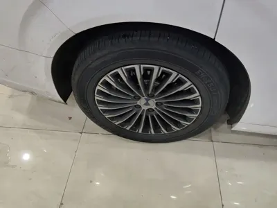 Denza Denza D9