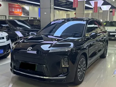 Nio ES8