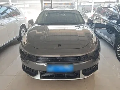 Lynk & Co 02