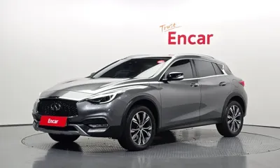 Infiniti QX30