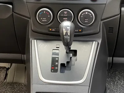 Mazda 5