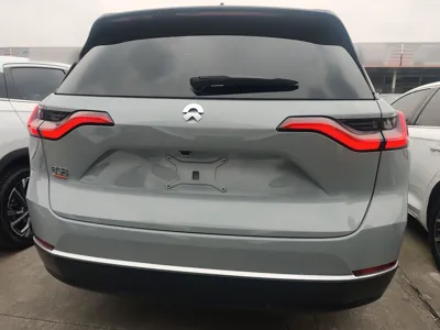 Nio ES8