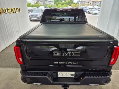 GMC Sierra