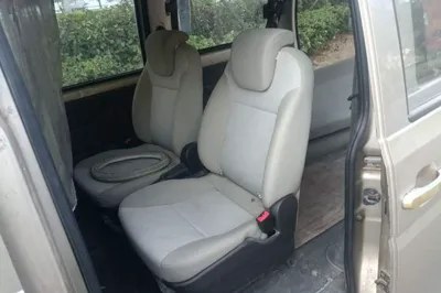 Wuling Rongguang V