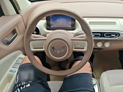 Wuling MINIEV