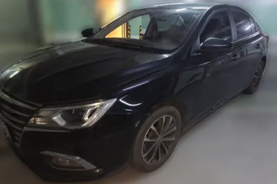 Roewe i5