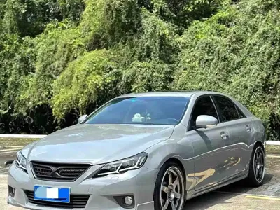 Toyota Reiz