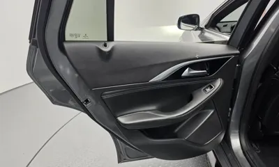 Infiniti Q30