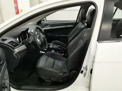 Mitsubishi Lancer EX