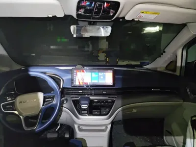 Roewe iMAX8