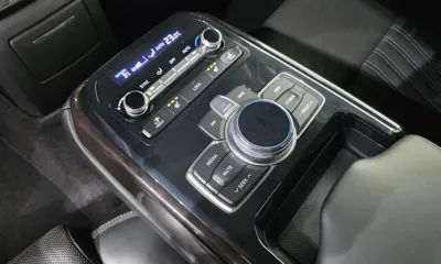 Genesis EQ900