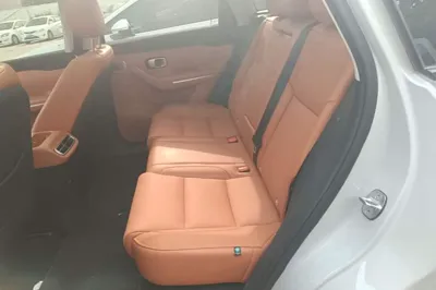 Leapmotor C10
