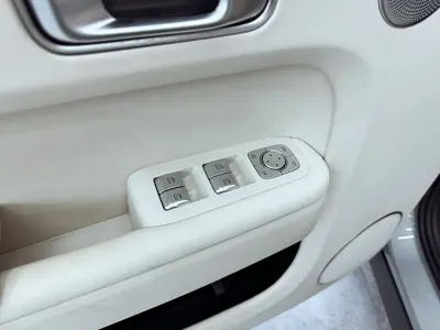 Li Auto Li L8