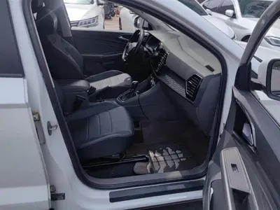 Jetta VS5