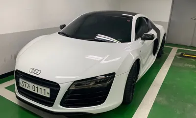 Audi R8