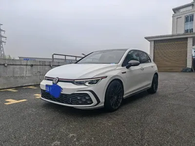 Volkswagen Golf GTI