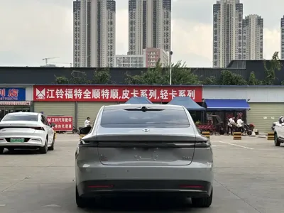 Nio ET7