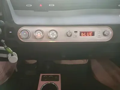 Wuling MINIEV