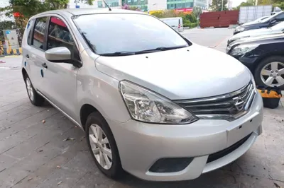 Nissan Livina