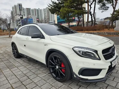 Mercedes-Benz GLA-Class