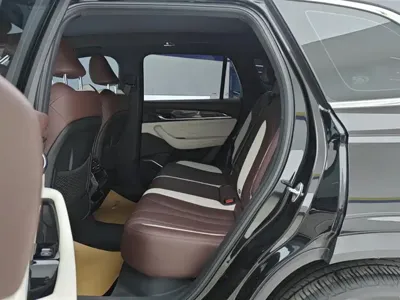 Geely Xingyue L
